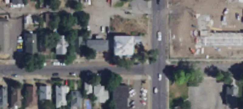7-Unit Apartment Building