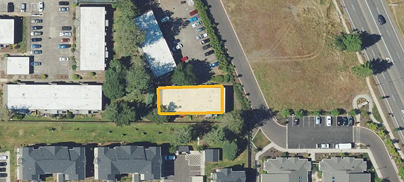 Corner Commercial Land Near Signalized Intersection