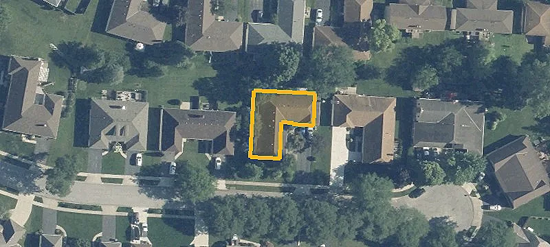Single-Story Duplex With Garages