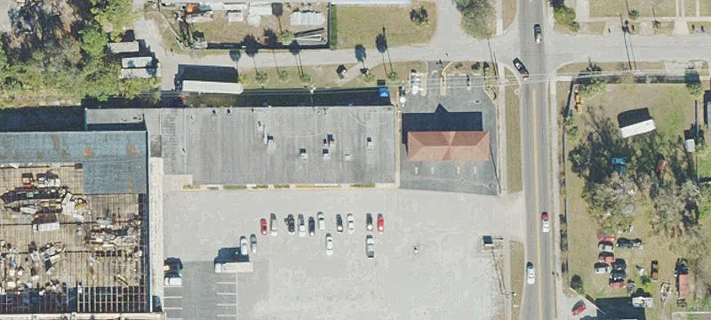 Renovated Mixed-Use Plaza