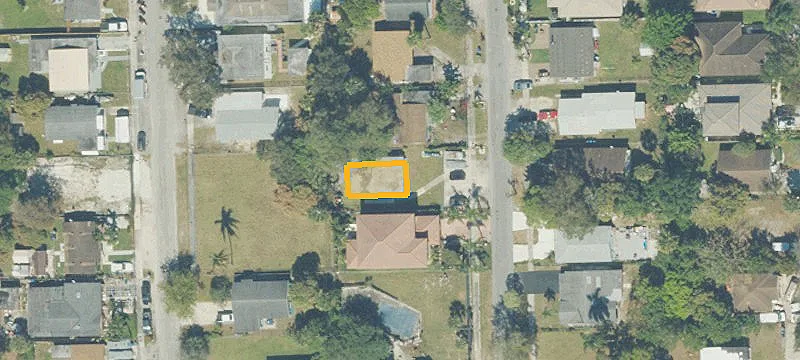 Renovated Duplex with Concrete Roof