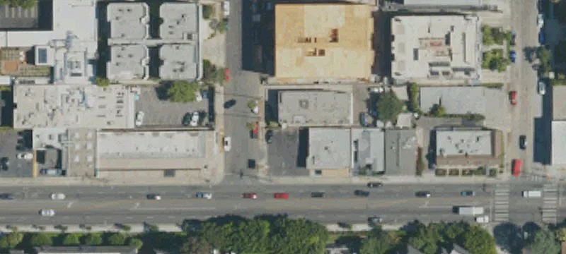 8-Unit Apartment Building