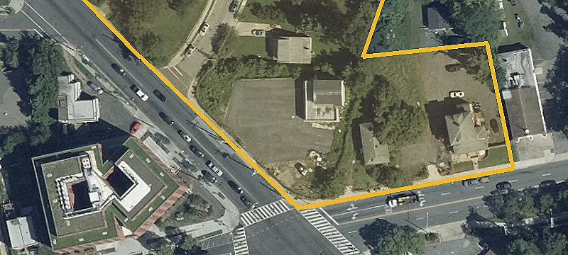 NNN Retail Property with Office
