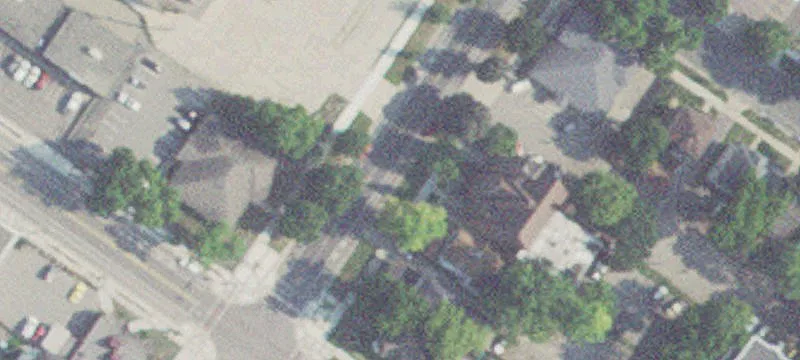8-Unit Apartment Building