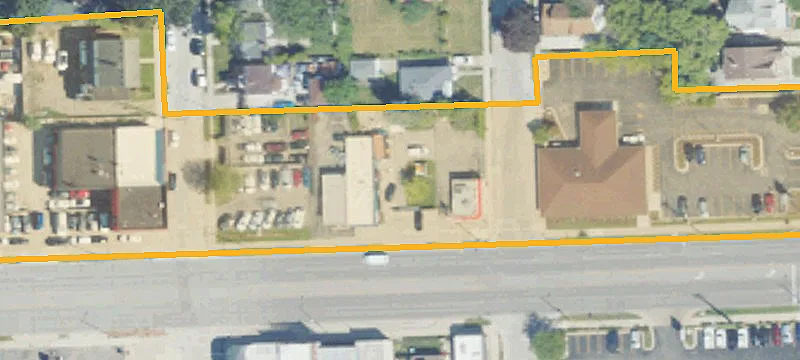 Freestanding Storefront Property