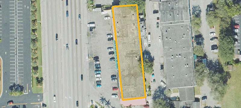 Automotive Shop With Gated Yard