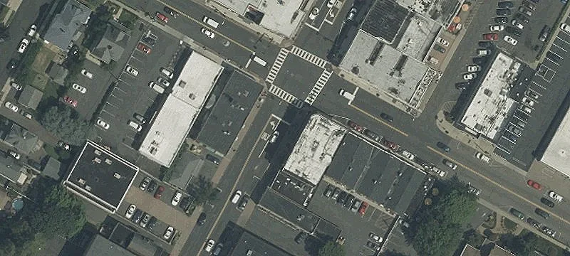 Retail Space Near Municipal Parking