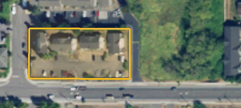 Four-Unit Quadplex with Private Decks