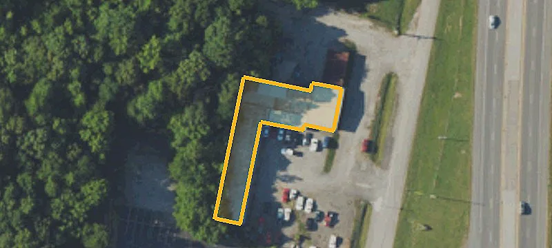 Automotive Service Building with 8 Bays