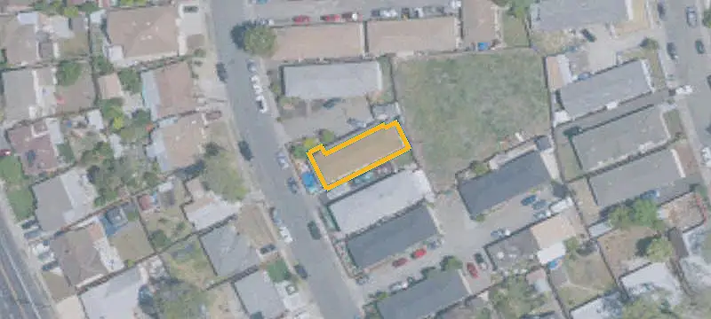 Renovated Duplex with Garages
