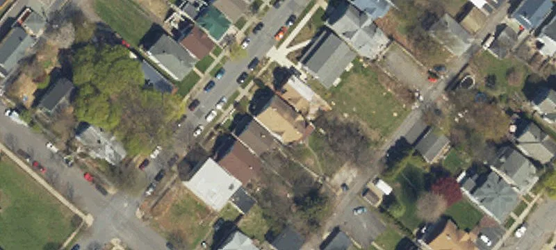 6-Unit Apartment Building