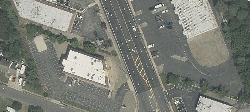 Retail End-Cap Space