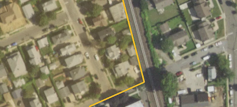 Renovated Duplex with Private Yard