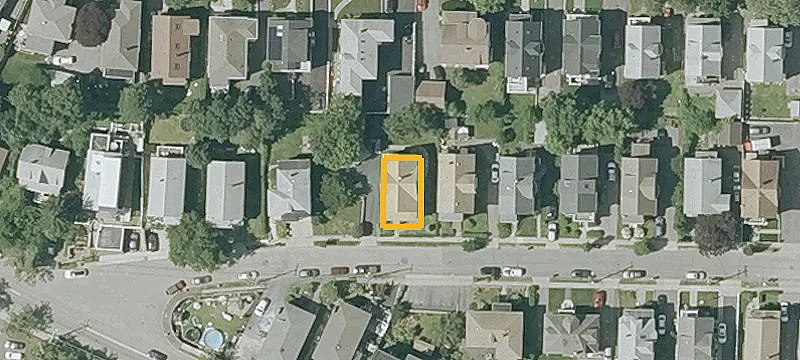 Three-Unit Triplex with Shared Porch