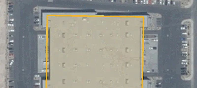 Distribution Center With Dock Loading
