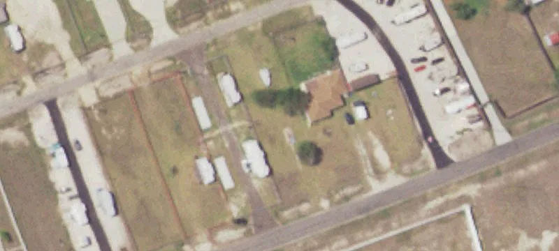 4-Pad RV Park with Bay Access