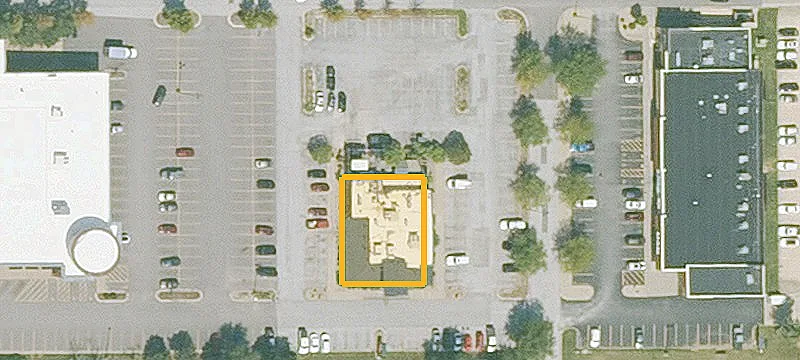 Retail Space in Anchored Shopping Center