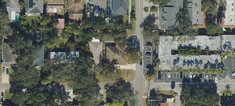 Six-Bedroom Mixed-Use Property