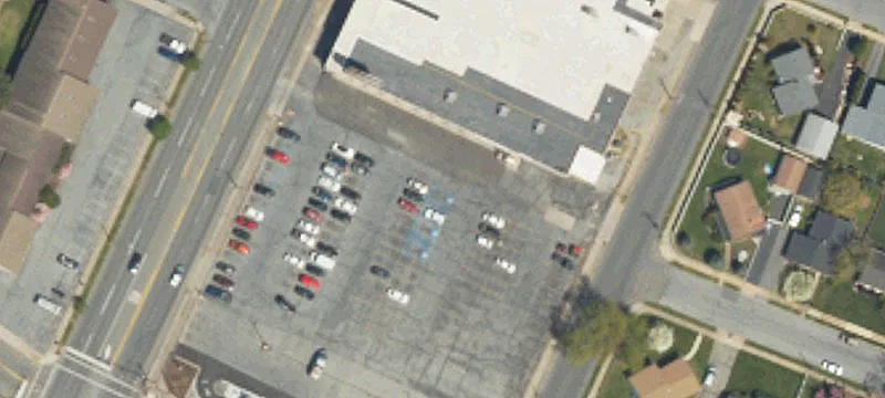 Strip Retail Spaces with Flexible Size