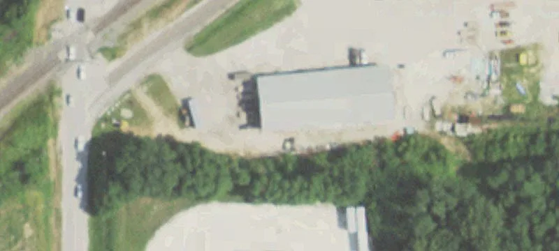 Flex Space with Overhead Door