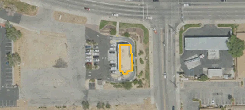 Storefront Property with Mailbox Center