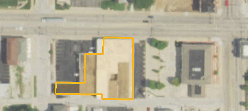 Office Unit with Multiple Entrances