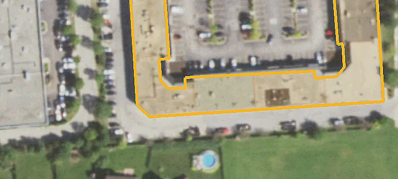 Retail Space in Shopping Center