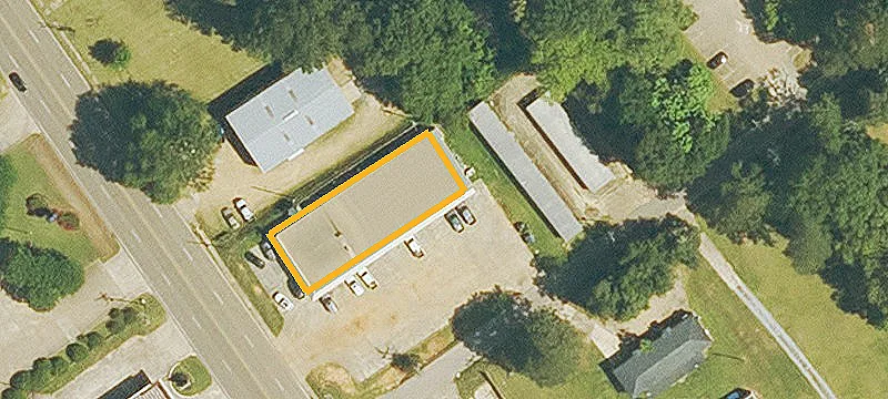 Restaurant Building with Multiple Spaces