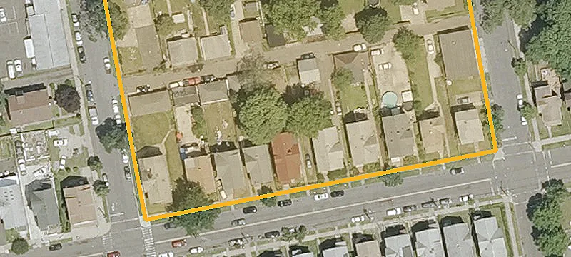 Triplex With Income-Producing Outbuilding