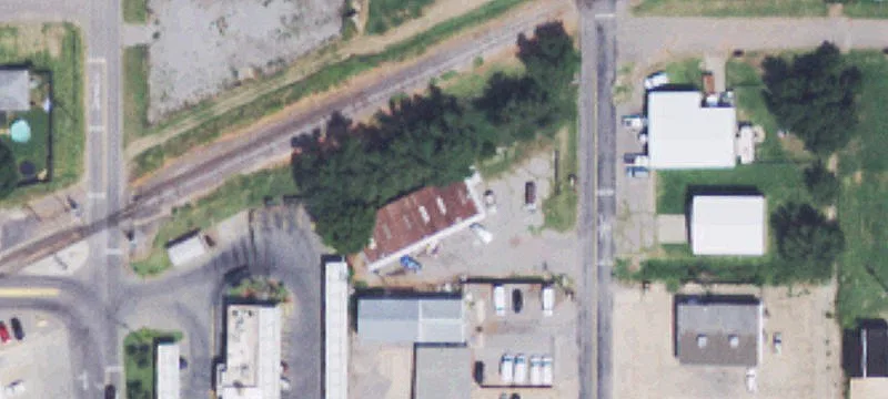 6-Unit Studio Apartment Building