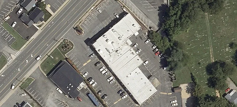 End-Unit Storefront Space