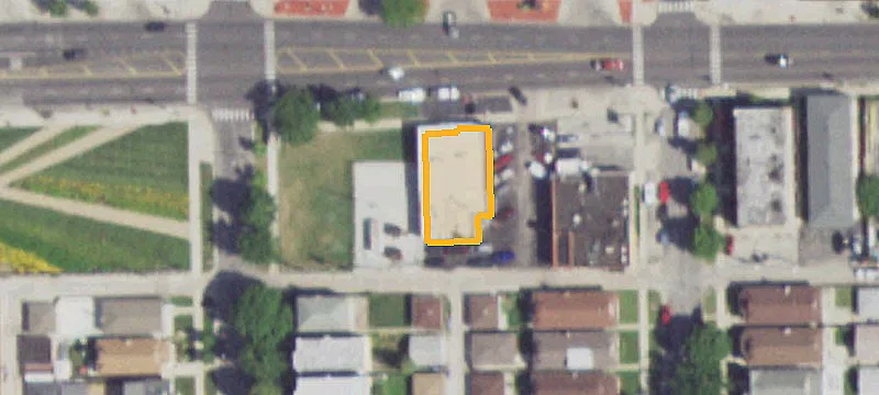 Brick Restaurant with On-Site Parking