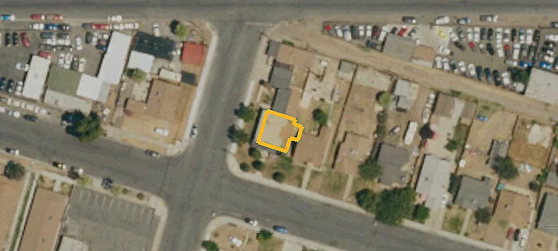 Mixed-Use Property With Storefront