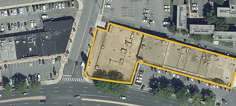 Open-Plan Retail Space