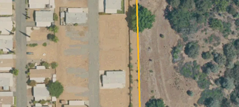 55+ Park Home With Fenced Yard