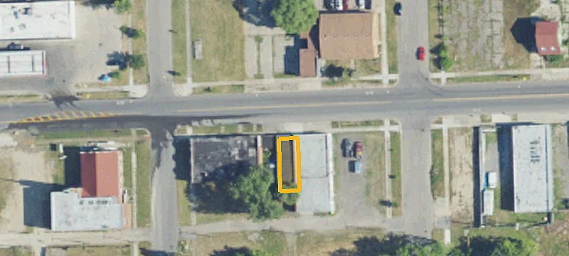 Flex Space with Fenced Yard