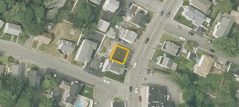Storefront Commercial Unit with Restroom