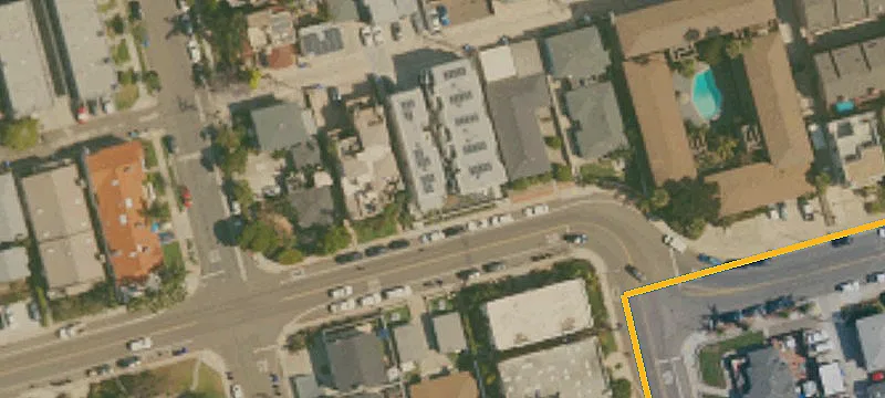 Eight-Unit Townhome-Style Apartment Building
