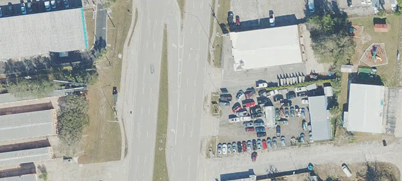 15-Unit Automotive Property