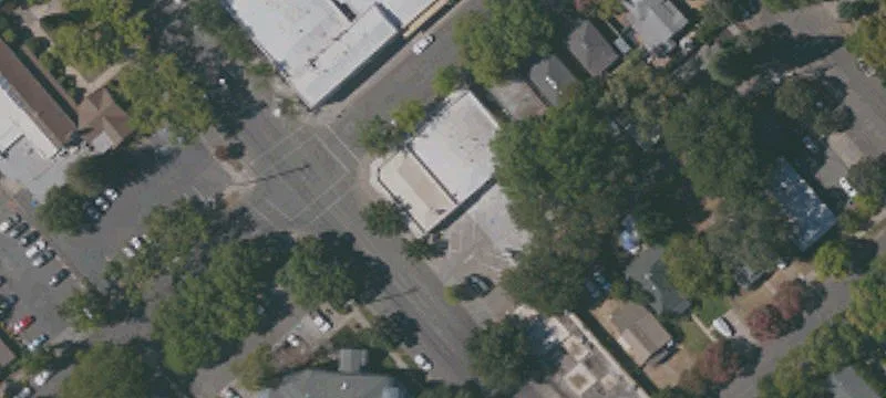 Leased Multi-Tenant Shopping Center