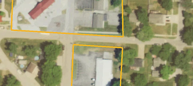 Commercial Land Near Signalized Intersection