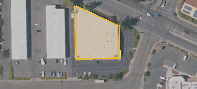 Remodeled Retail Suite with Solar