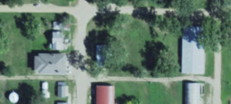 165 Birch St Nw, Conde, SD 57434