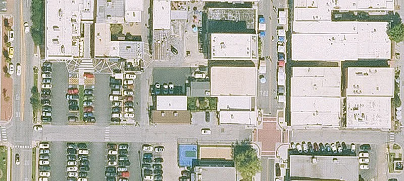 Retail Space with Divisible Layout