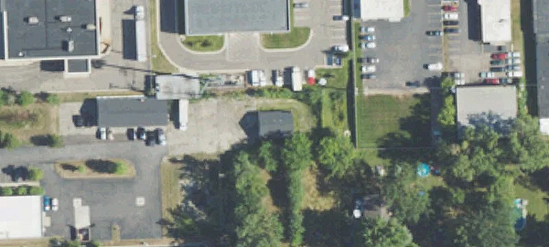 Flex Space With Garage Door