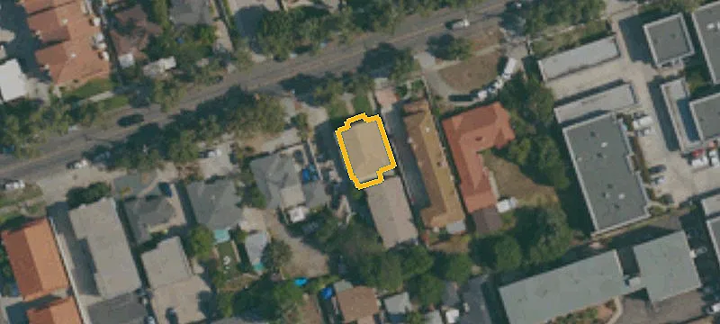 6-Unit Apartment Property