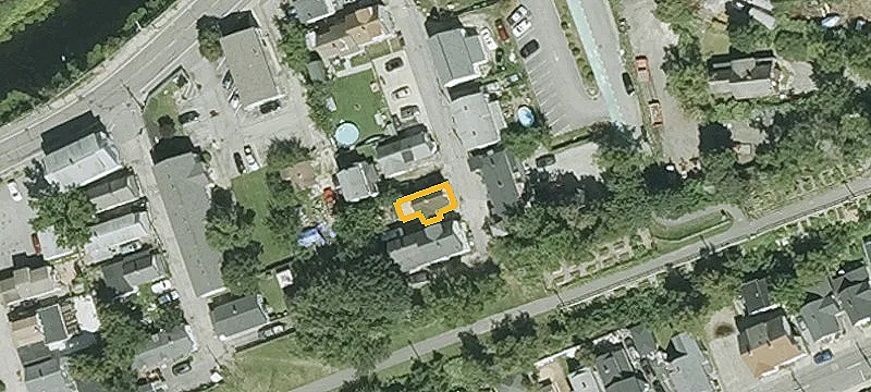 Two-Unit Duplex With Separate Utilities