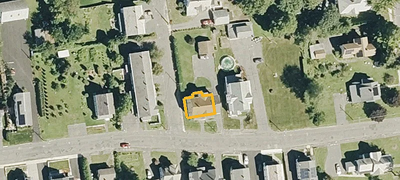 Duplex With Separate Utilities