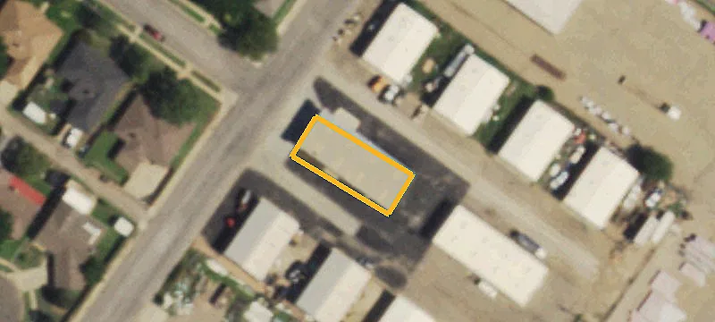 Flex Building With Warehouse Area