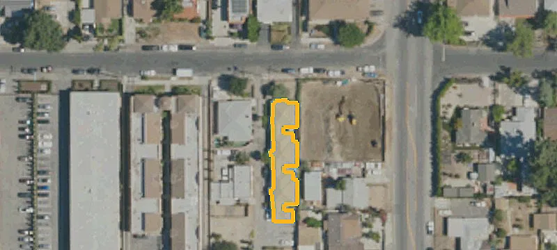 Eight-Unit R-3 Apartment Building